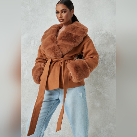 🎉HP🎉Camel Faux Fur Trim Belted Formal Coat - Picture 6 of 6